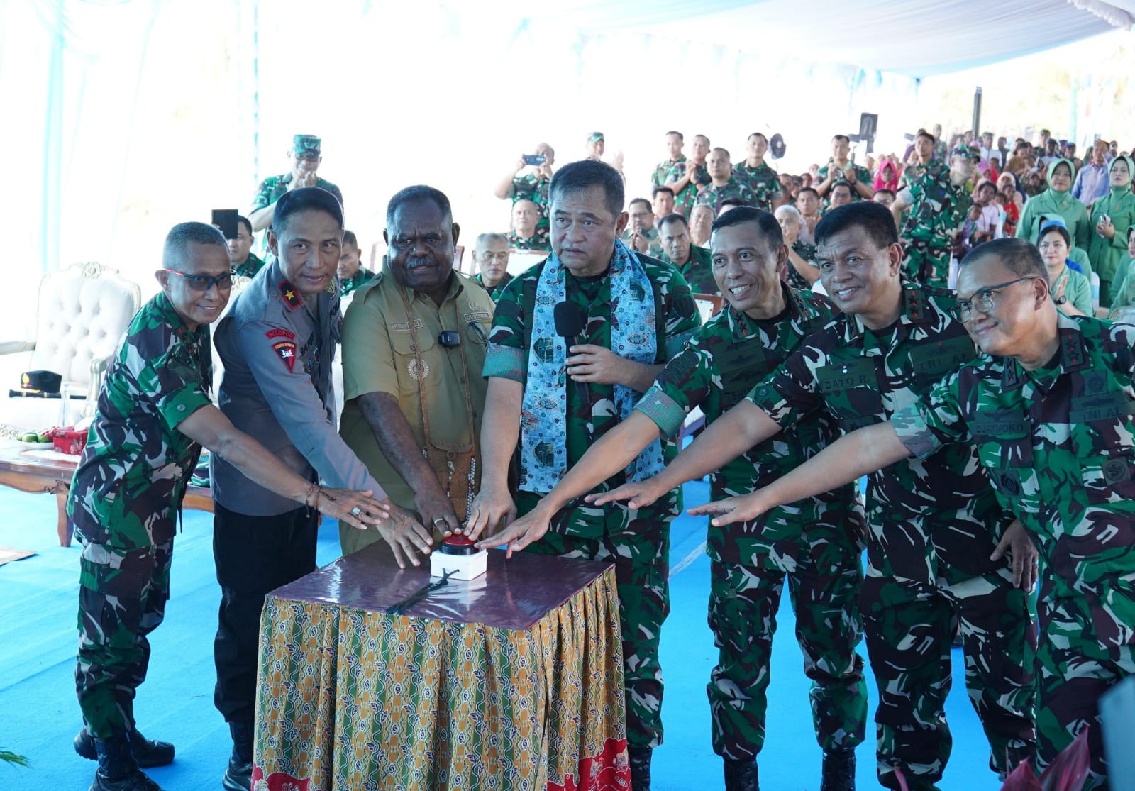 bca8438e-2bd9-4c58-bb58-8d818be07946