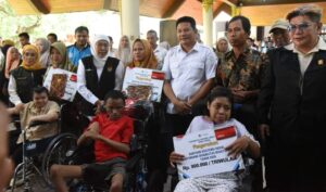 2b132aa6-93fa-4415-96da-ee58984056c3