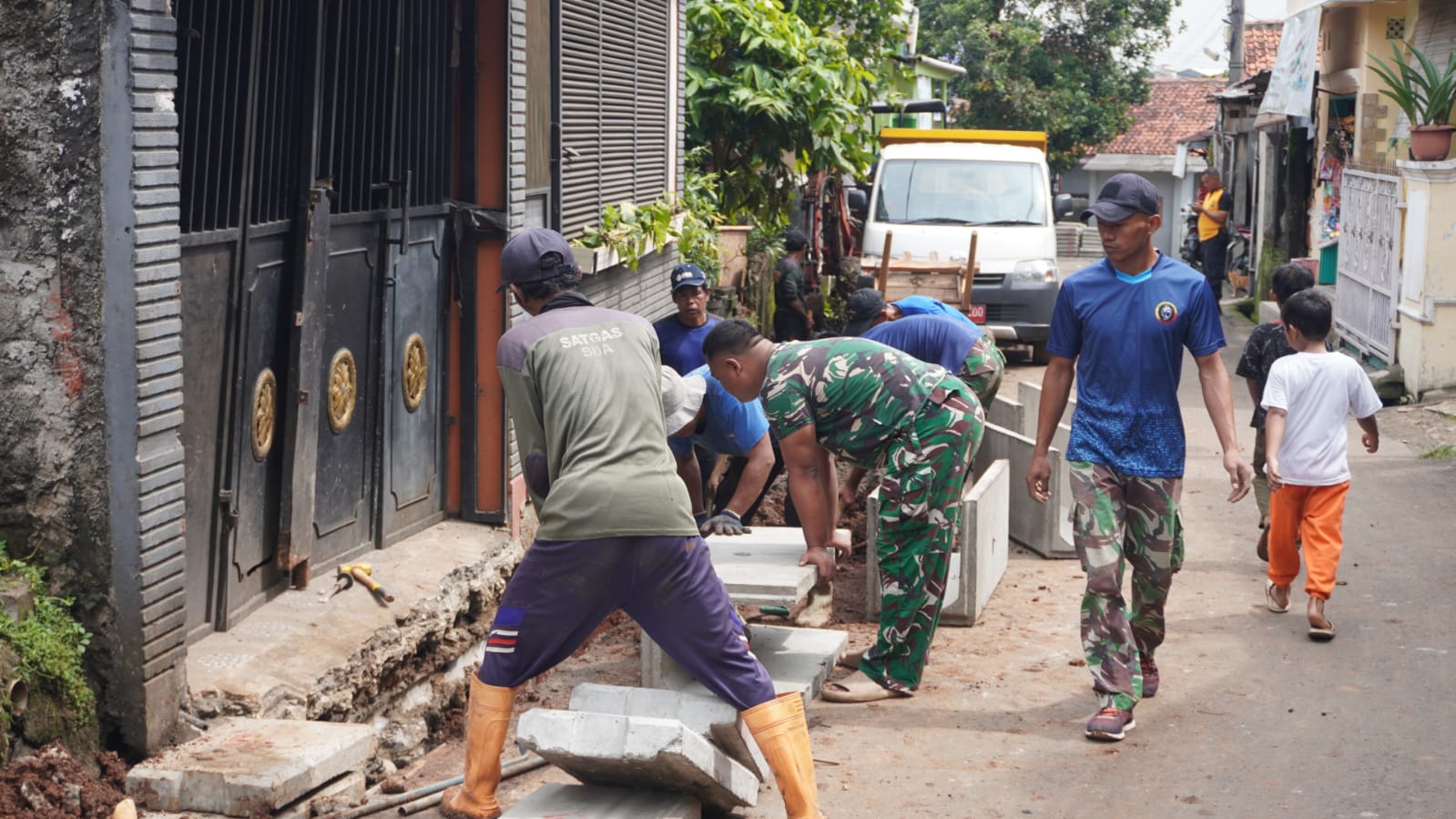 f2510501-7132-425f-a2ae-e5f447c497a7