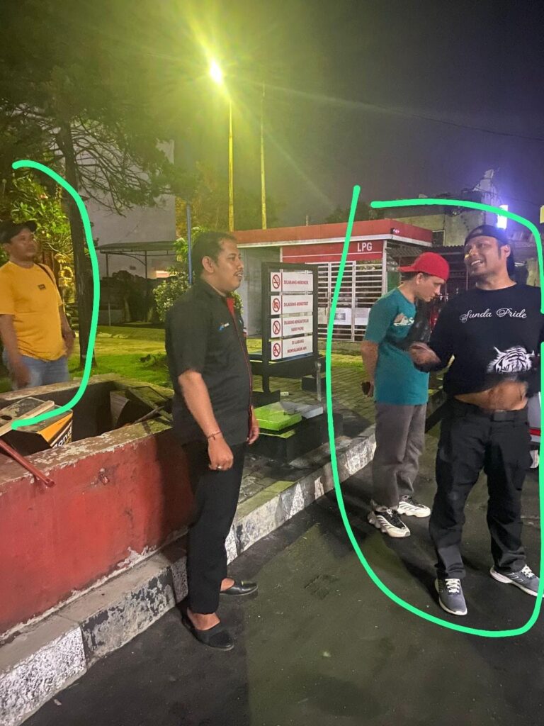 f96c5835-83cf-4c81-b5e3-ecef45f083b2